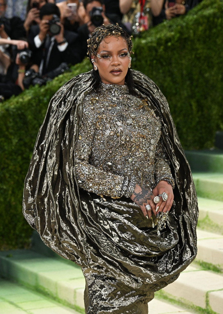 TOP5 izdanja: Ove žene su zasenile Met Gala 2026 (FOTO)