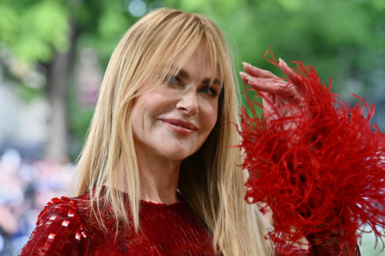 Mama i ćerka totalno promašile temu: Nikol Kidman i Sandej Rouz su zaboravile gde su došle (FOTO)