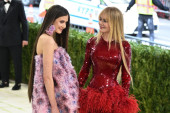 Mama i ćerka totalno promašile temu: Nikol Kidman i Sandej Rouz su zaboravile gde su došle (FOTO)