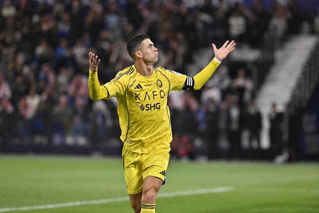 Ronaldo kupio zver od 1,3 miliona dolara! Ovakav Mercedes nema niko na svetu! (VIDEO)