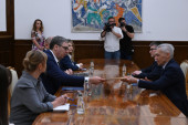 Predao sam pismo za Putina: Detalji sastanka Vučića sa Bocan-Harčenkom