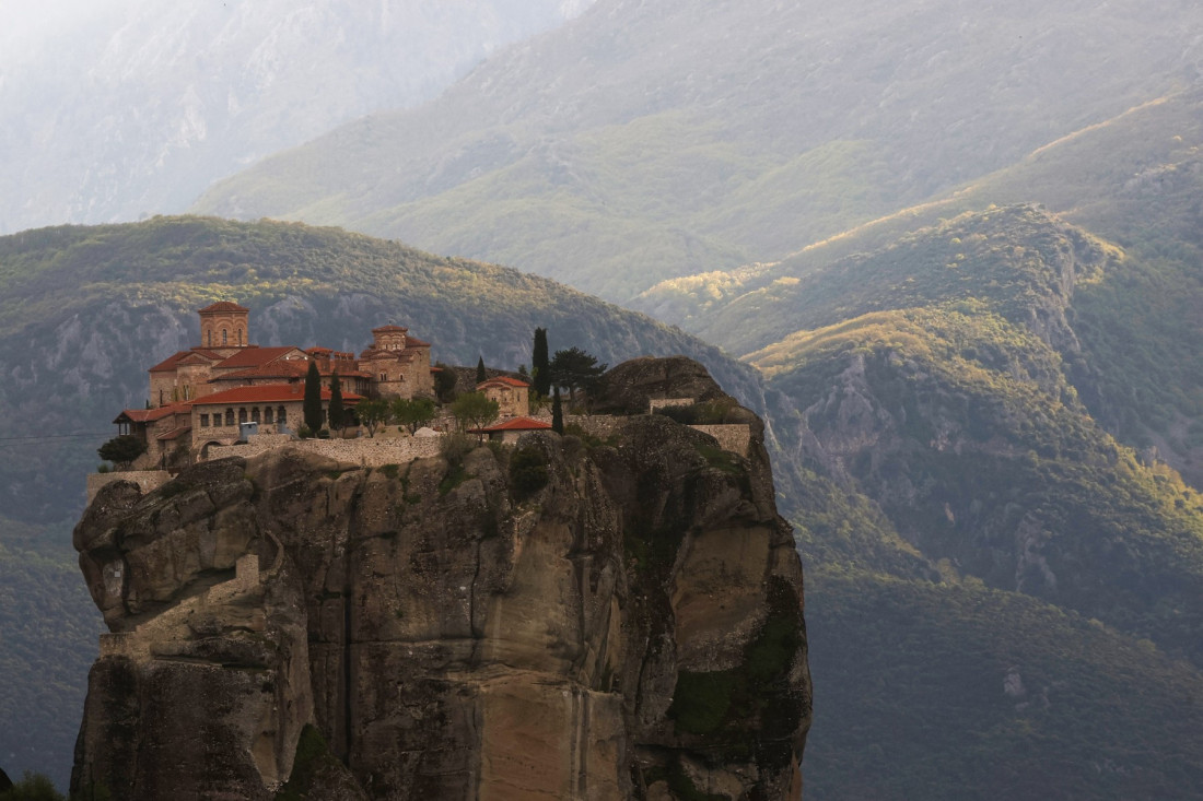 Mesto gde vreme stane: Meteora i njeni manastiri prkose gravitaciji (FOTO)