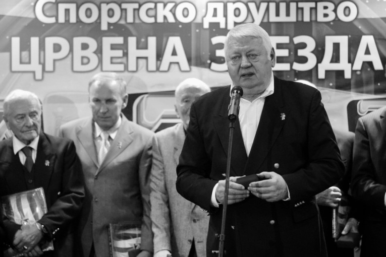 Zvezda ostala bez velikana! Preminuo Vladimir Cvetković!