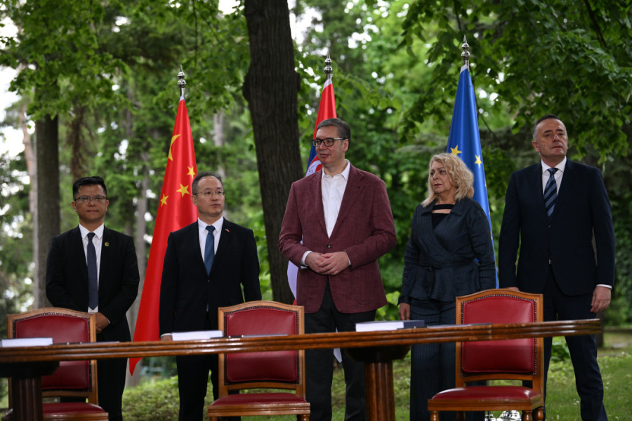 Potpisani dokumenti o izgradnji državnog puta I reda Vožd Karađorđe : Vučić - Bukulja, Kosmaj, Rudnik biće nadohvat ruke