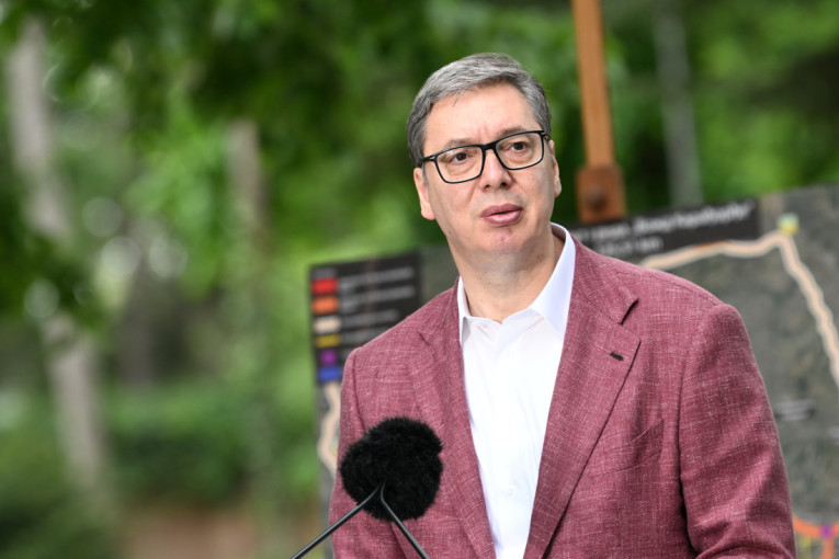 Potpisani dokumenti o izgradnji državnog puta I reda Vožd Karađorđe: Vučić - Bukulja, Kosmaj, Rudnik biće nadohvat ruke