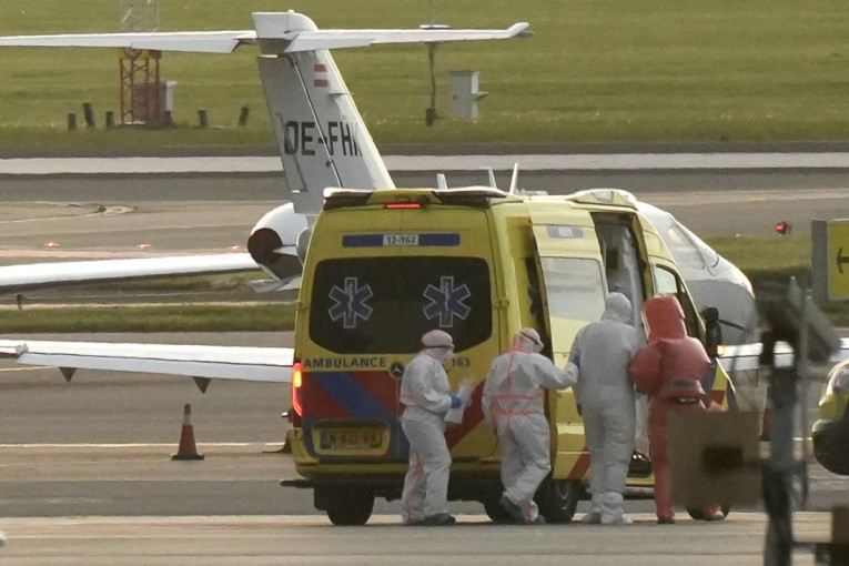 Brod sa hantavirusom u nedelju ujutru stiže u Španiju: Evropske zemlje šalju avione za evakuaciju putnika sa kruzera