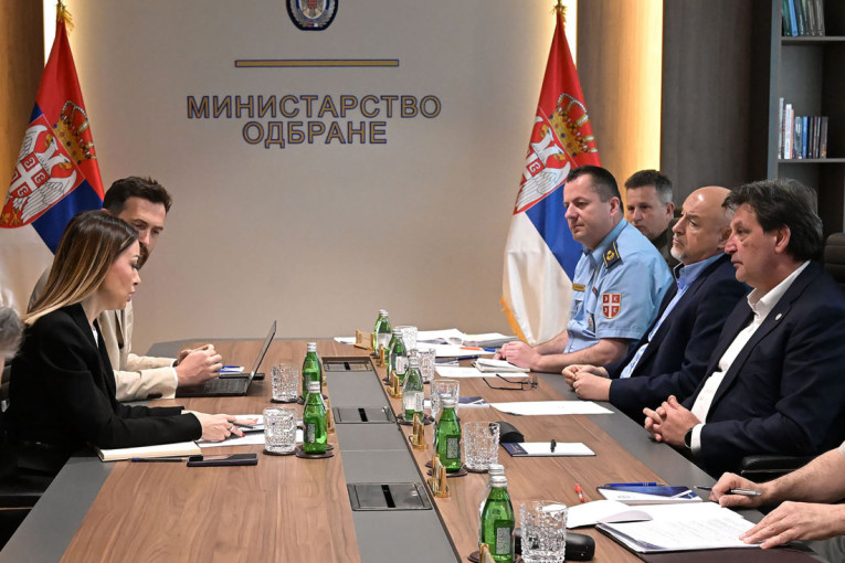 Ministarka odbrane sa kolegom Gašićem: Saradnja i na zapošljavanju u sistemu odbrane (FOTO/VIDEO)