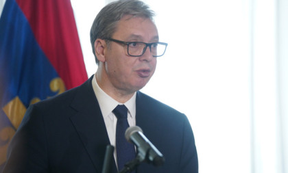 Vučić: Srbiji nije potrebno ludiranje neodgovornih ljudi