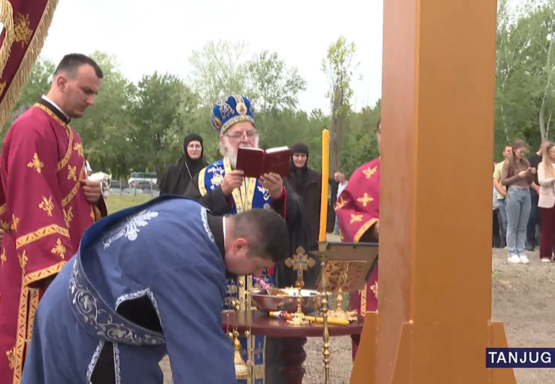 Vučić poručio narodu u Šidu: Pred nama su odlučujući izbori (FOTO/VIDEO)