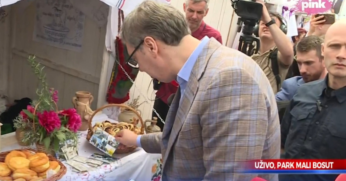 Vučić poručio narodu u Šidu: Pred nama su odlučujući izbori (FOTO/VIDEO)