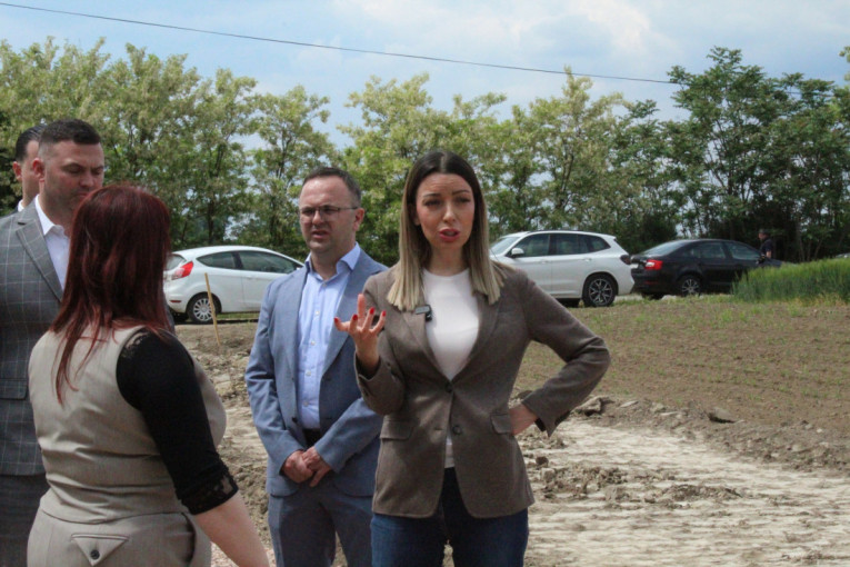 Za Bački Petrovac 141,6 miliona: Ministarka najavila do septembra okončanje radova za dva ključna kraka