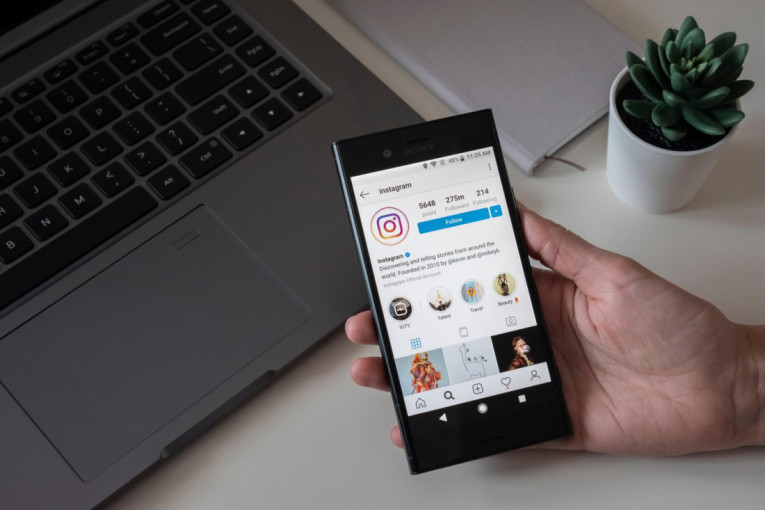 Uhapšena zbog komentara na Instagramu: Ženu priveli zbog luksuzne torbe