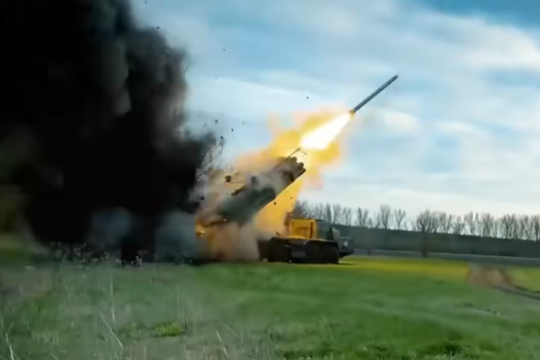 Rusija u osam minuta demonstrirala moć: Evo kojim sve oružjem su se pohvalili na Paradi pobede (VIDEO)