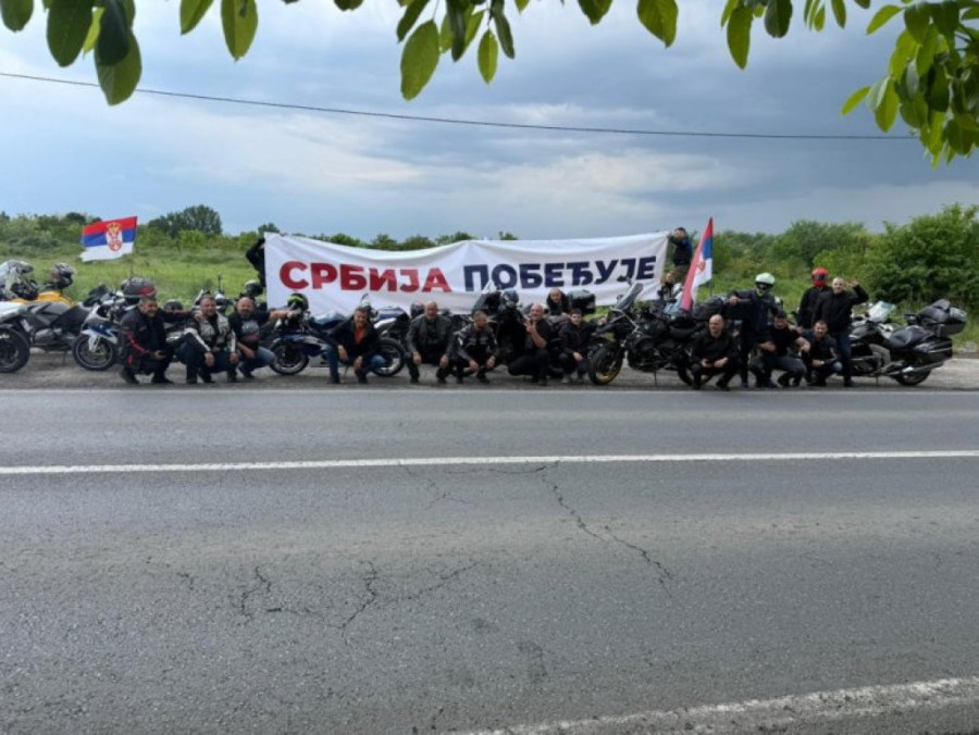 Moćne scene iz Beograda: Građani poručili da Srbija pobeđuje (FOTO/VIDEO)