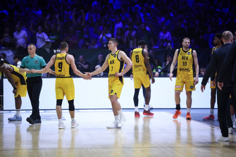 AEK šokantno ostao bez trofej! Ritas senzacionalnim preokretom osvojio FIBA Ligu šampiona!