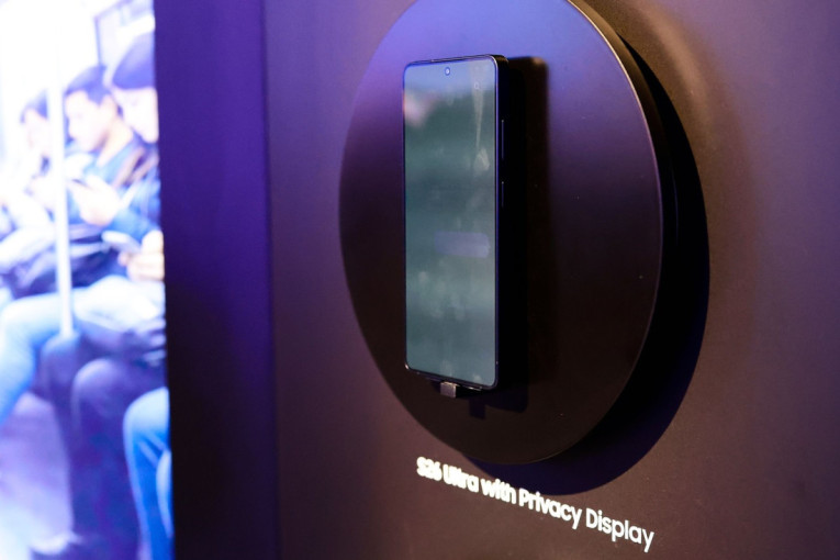 Samsung šokirao industriju: Ekran koji "meri" zdravlje i najavljuje budućnost mobilne tehnologije (VIDEO)