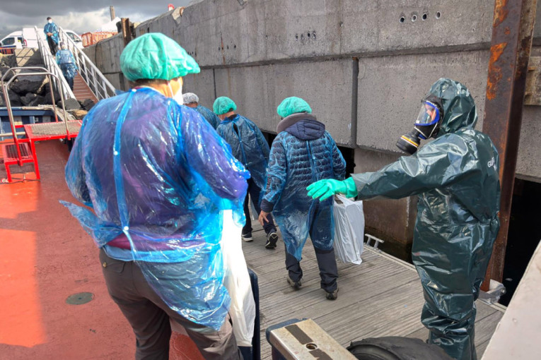 Poslednji putnici napuštaju brod horora! Epidemija hantavirusa odnela tri života