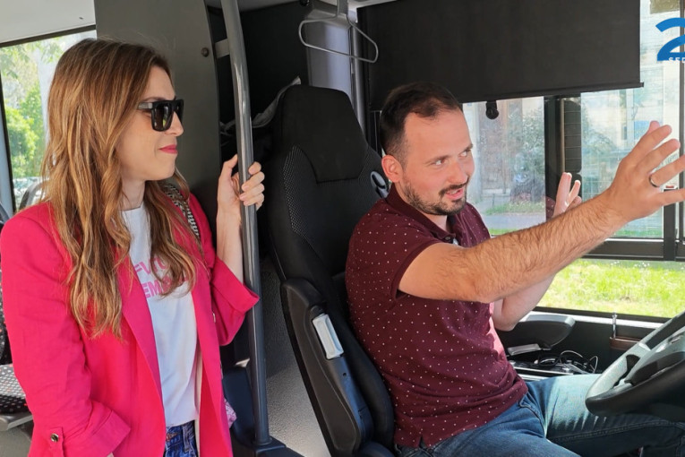 Kad Slavko vozi, putnici ulaze i u pogrešan autobus! Linija 706e postala hit na mrežama zbog njega! (VIDEO)