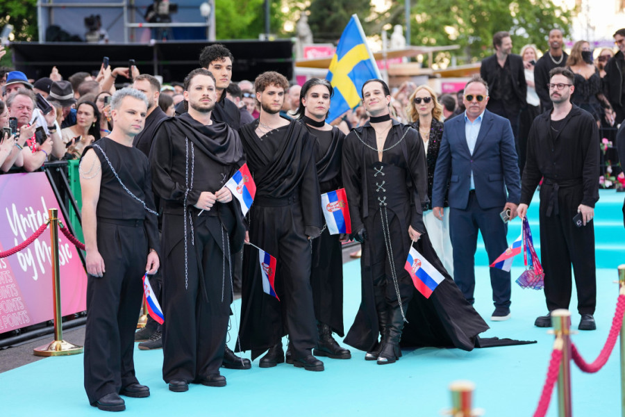 Haljina od kose šokirala Evroviziju! Svi gledali u bugarsku predstavnicu (FOTO)
