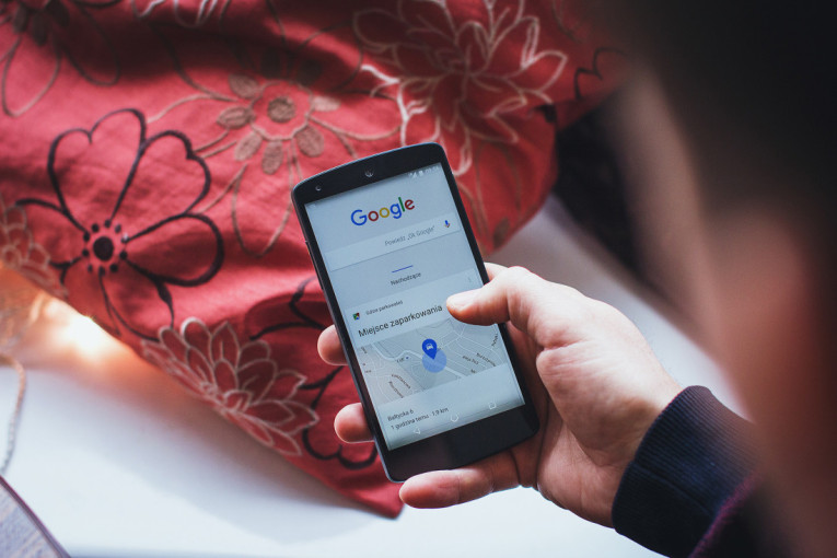 Google pod lupom: Skrivena funkcija u Hromu pokrenula nova pitanja o privatnosti i kontroli podataka