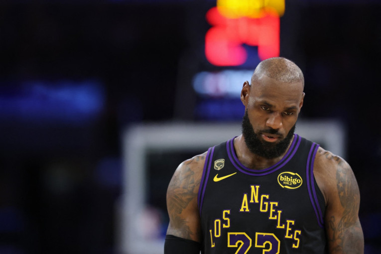 Lebron i Lejkersi dobili metlu! Oklahoma protutnjala do finala Zapada!