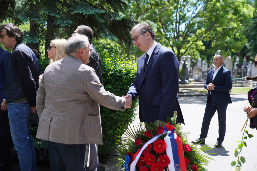 I ovo je dokaz veličine Vladimira Cvetkovića! Državni i sportski vrh, legende Zvezde i Partizana na poslednjem ispraćaju! (FOTO)