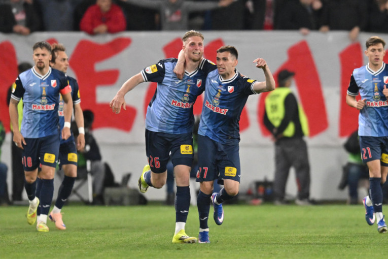 Crvena zvezda - Vojvodina: Šampion u nokdaunu - Voša vodi 2:0! (VIDEO)