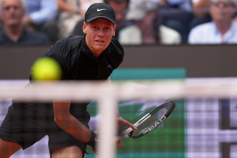 Pao je rekord Mastersa! Siner se takođe plasirao u polufinale