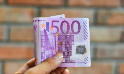 Spremite se za potpuno nove evre: Otkriveno kako bi mogle da izgledaju novčanice, građani biraju