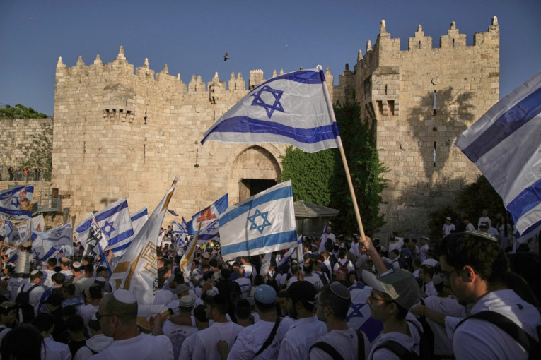 U Jerusalimu organizovan nacionalistički skup: Gradom odzvanjalo "smrt Arapima" i "Gaza je groblje" (VIDEO)