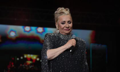 Zmijančeva o zdravlju, tik pred drugi koncert u Areni! Evo i ko je od kolega nije zvao da joj čestita veliki jubilej