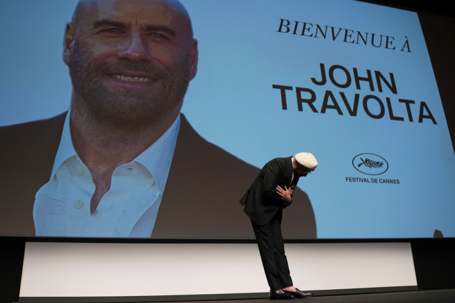Travolta dobio počasnu Zlatnu palmu: Vidno emotivan glumac u Kanu predstavlja film posvećen pokojnom sinu (FOTO)