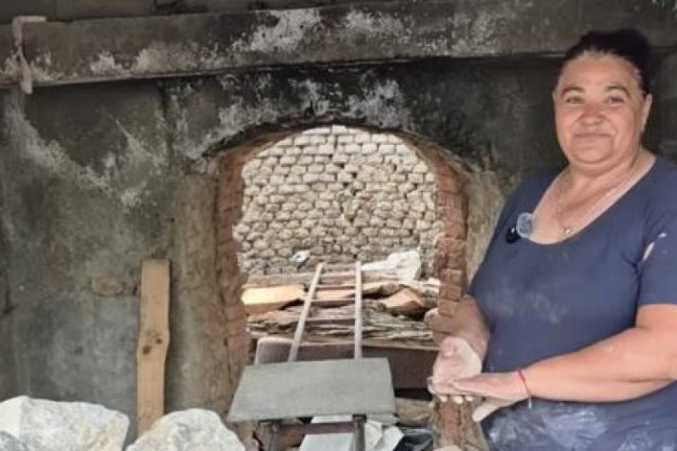 "I kad je najteže, ja se smejem" Ona je žena zmaj: Ostala sama, radi rudarski posao i opstaje u surovim uslovima planine! (FOTO/VIDEO)