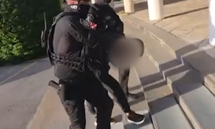 Policija uletela u kafić na primopredaju droge! Diler sam otvorio ranac i sve priznao