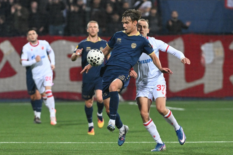 Radnik - Crvena zvezda: VAR poništio gol Surduličana (FOTO)