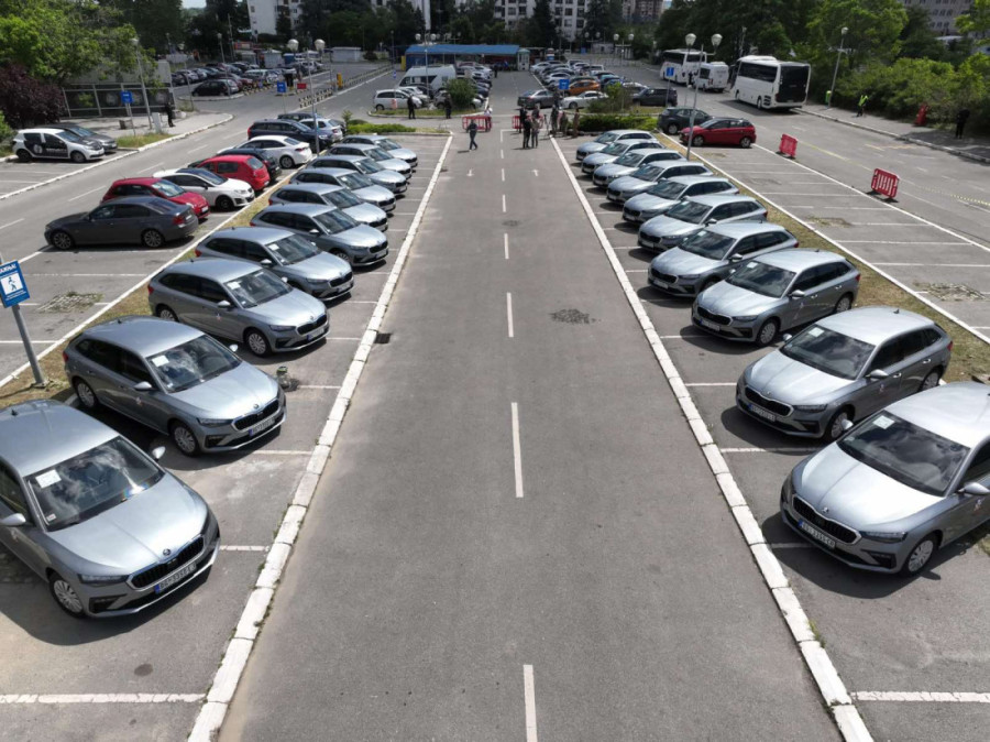 Gradonačelnik Šapić: Grad Beograd donirao dvadeset vozila domovima zdravlja
