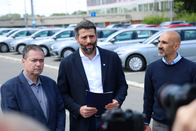 Gradonačelnik Šapić: Grad Beograd donirao dvadeset vozila domovima zdravlja