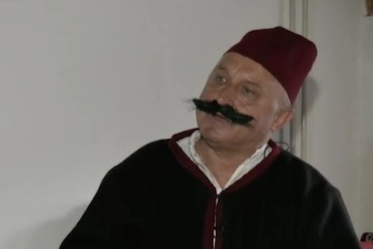 "Gazda Rista" postao hit na mrežama: Nesvakidašnji vodič iz Pirota oduševio turiste