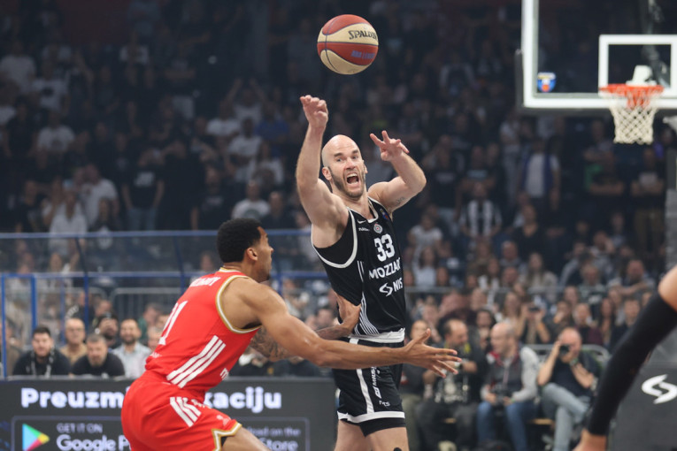 Kalates se vraća u reprezentaciju Grčke, Janisu rampa za avgustovski prozor!