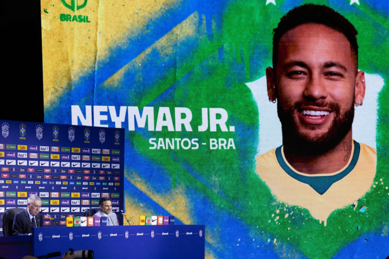Histerija zbog Neimara: Brazil obožava igrača Santosa (VIDEO)