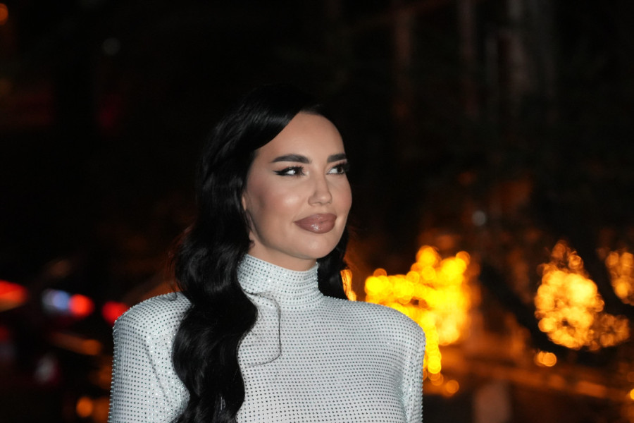 Zbog uzvika „Srbija pobeđuje“ razapeli Katarinu Grujić: Narod stao uz pevačicu! (VIDEO)
