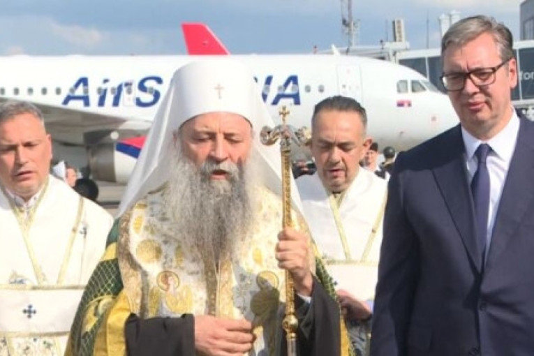 Vučić dočekao Pojas Presvete Bogorodice: Svečanost na aerodromu (FOTO)