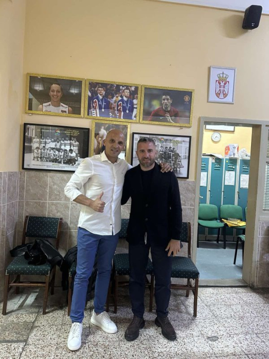 Zoran Tošić stari kao vino: Miljenik Grobara se vratio u svoju kuću - svi su se iznenadili (FOTO)