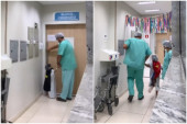 Deca kod ovog doktora na operaciju odlaze kao superheroji: Dirljivi snimci iz bolnice rasplakali milione (VIDEO)
