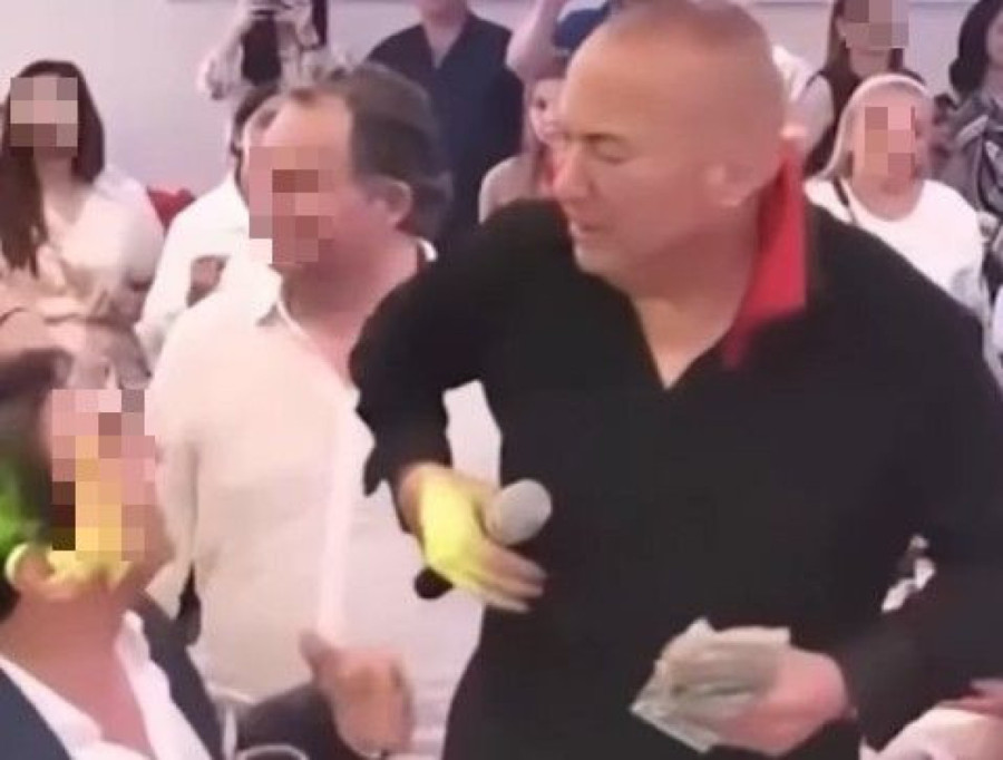 Zorana Mićanović posle ujeda mačke - pravo na scenu! Evo i kako sad izgleda (FOTO)