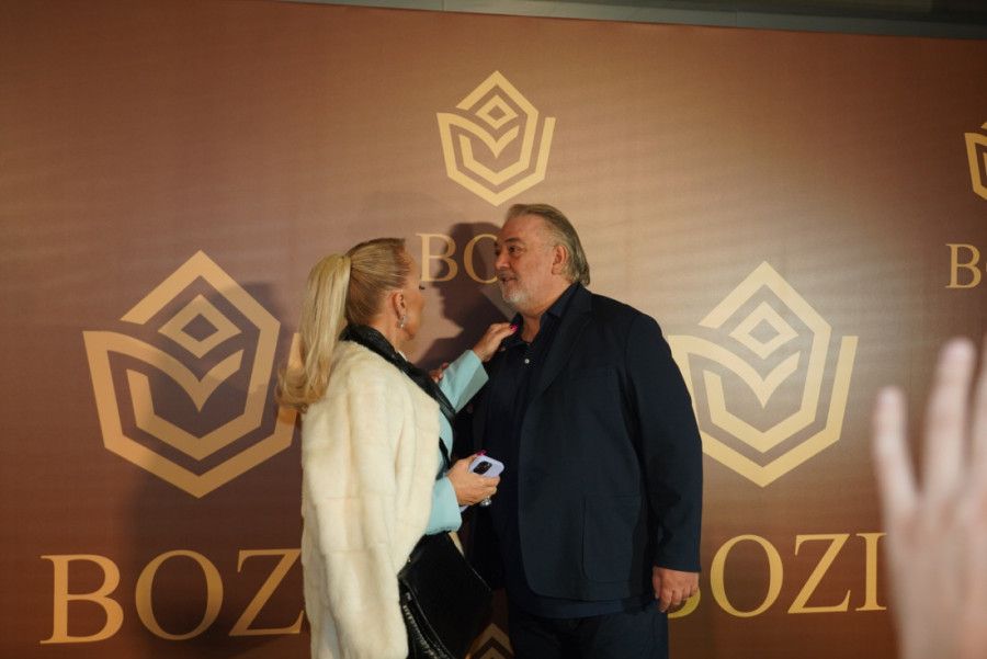 Mnogi nisu znali: Evo koliko je Brena starija od Bobe!