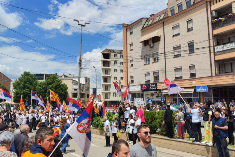 Narod digao glas! Srbija stala uz predsednika Vučića: Odjekuje moćna poruka (FOTO/VIDEO)