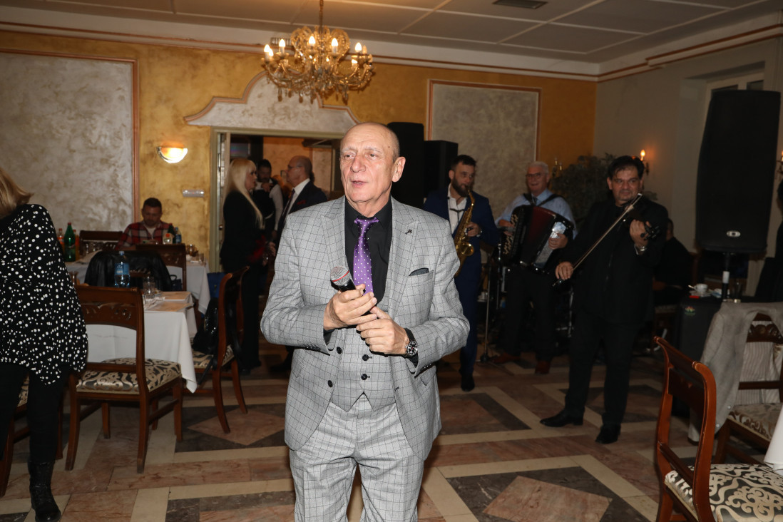 Zbog batina koje je dobijao od oca, pevač je pobegao iz porodične kuće: Sa tim ću strahom i da umrem