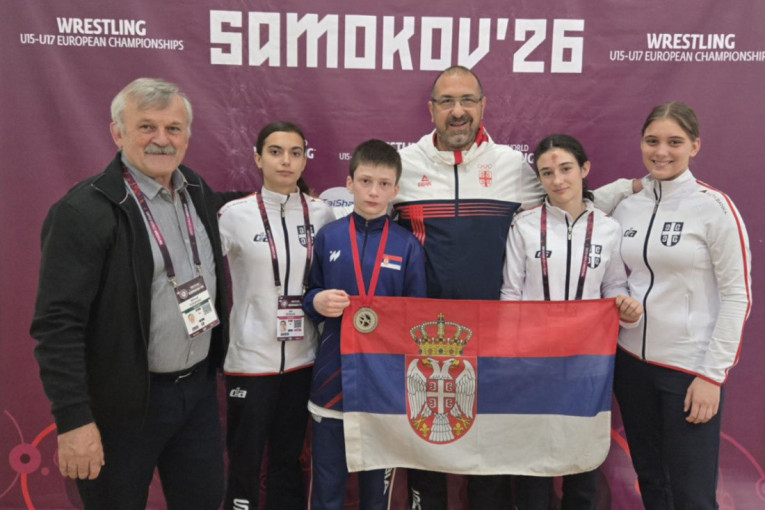 Srbija ima viceprvaka Evrope! Još jedan veliki uspeh rvačkih nada na EP u Bugarskoj!