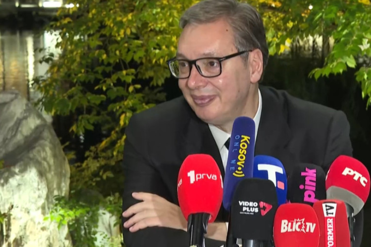 Vučić: U Tivat idem, jer me je zvala Ursula fon der Lajen